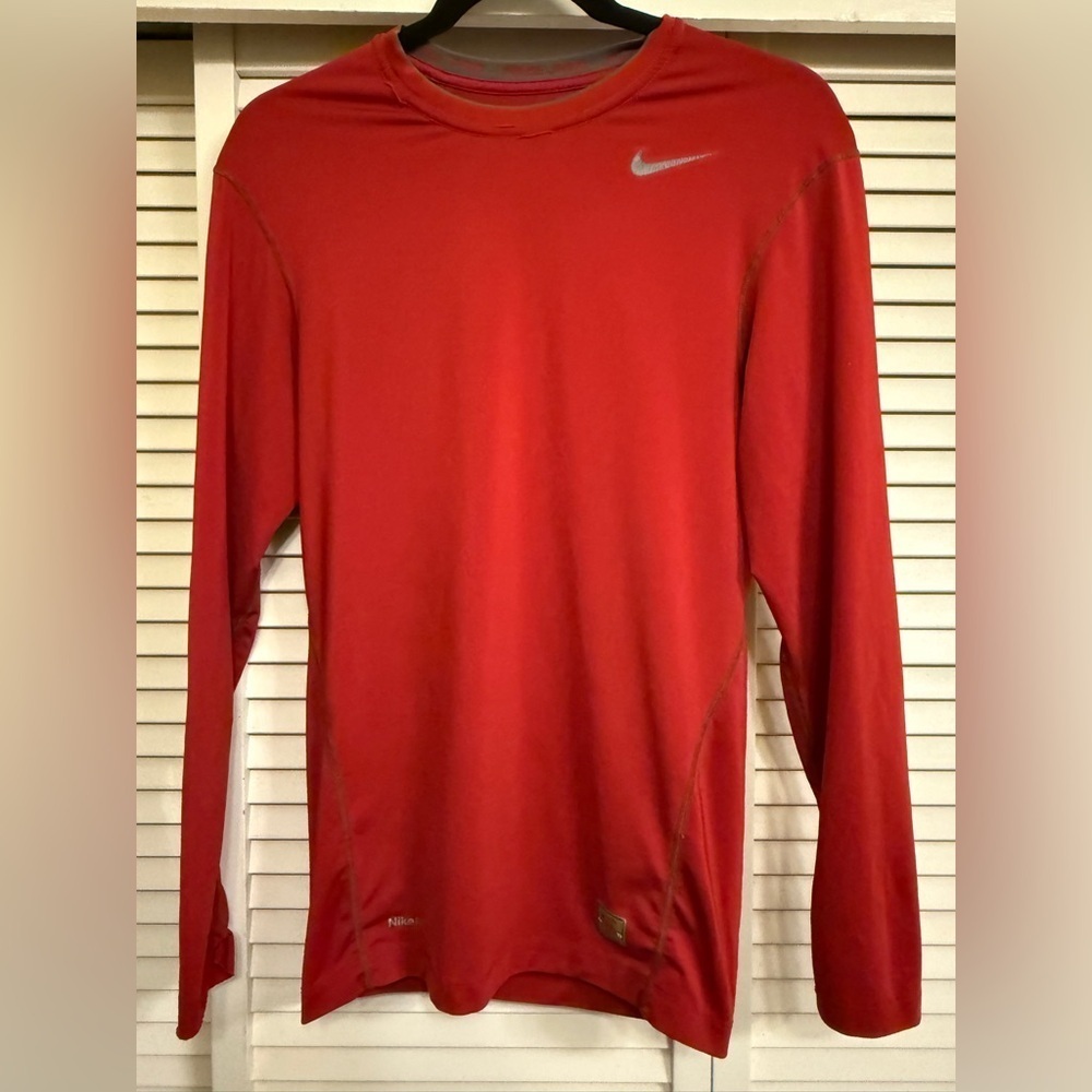 Nike Pro unisex men’s or women’s Crimson Red Long Sleeve dry, fit shirt